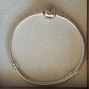 Pandora  braclet